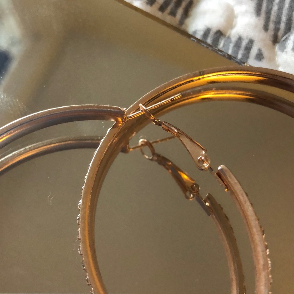 Gold hoops - Picture 2 of 2